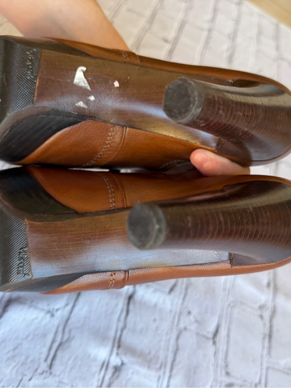 Stuart Weitzman Oxford Heels 8.5N Heels Regency Heritage Leather Academia EUC - Picture 5 of 16